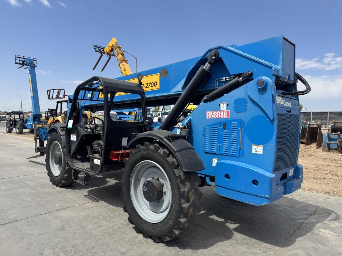 2018 Genie GTH-1056-4
