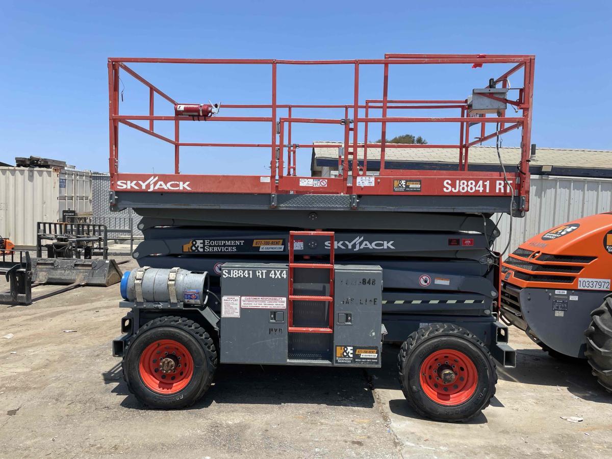 2017 Skyjack SJ8841 RT-2
