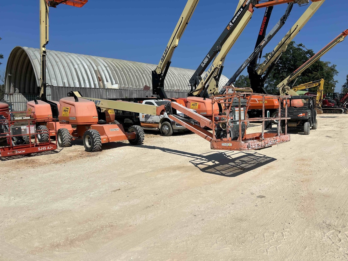 2018 JLG 460SJ-2