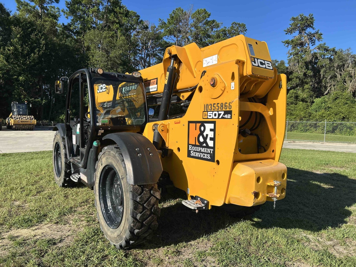 2022 JCB 507-42-3