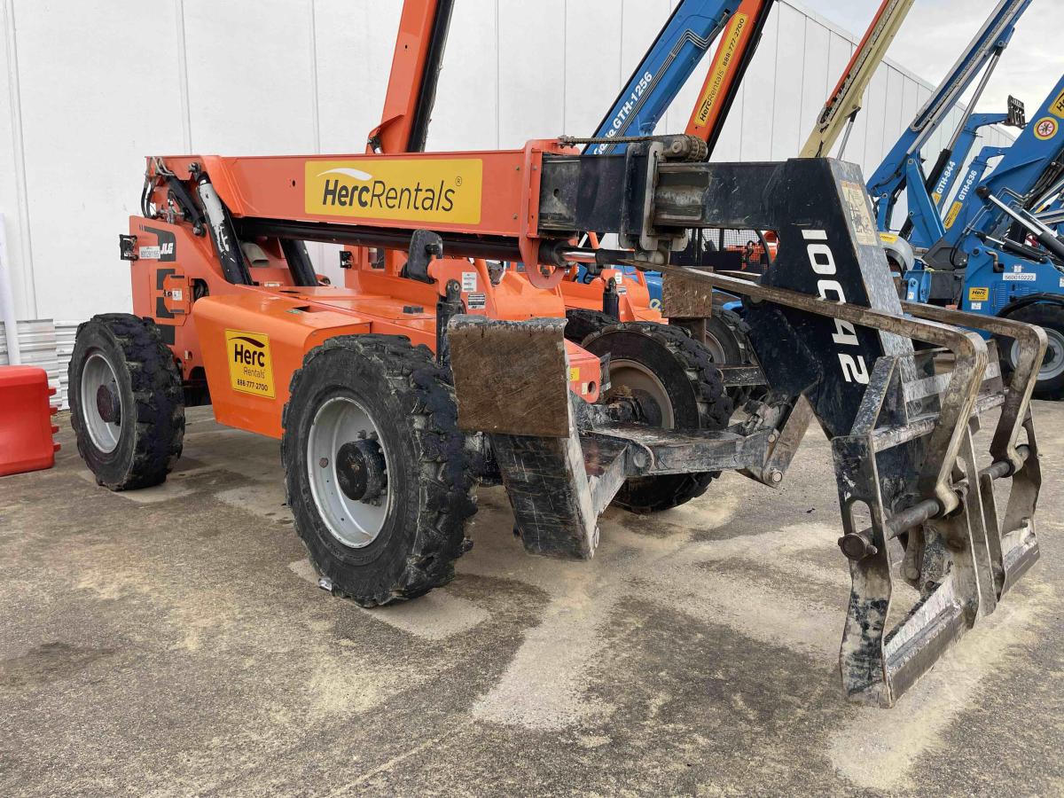 2020 SkyTrak 10042