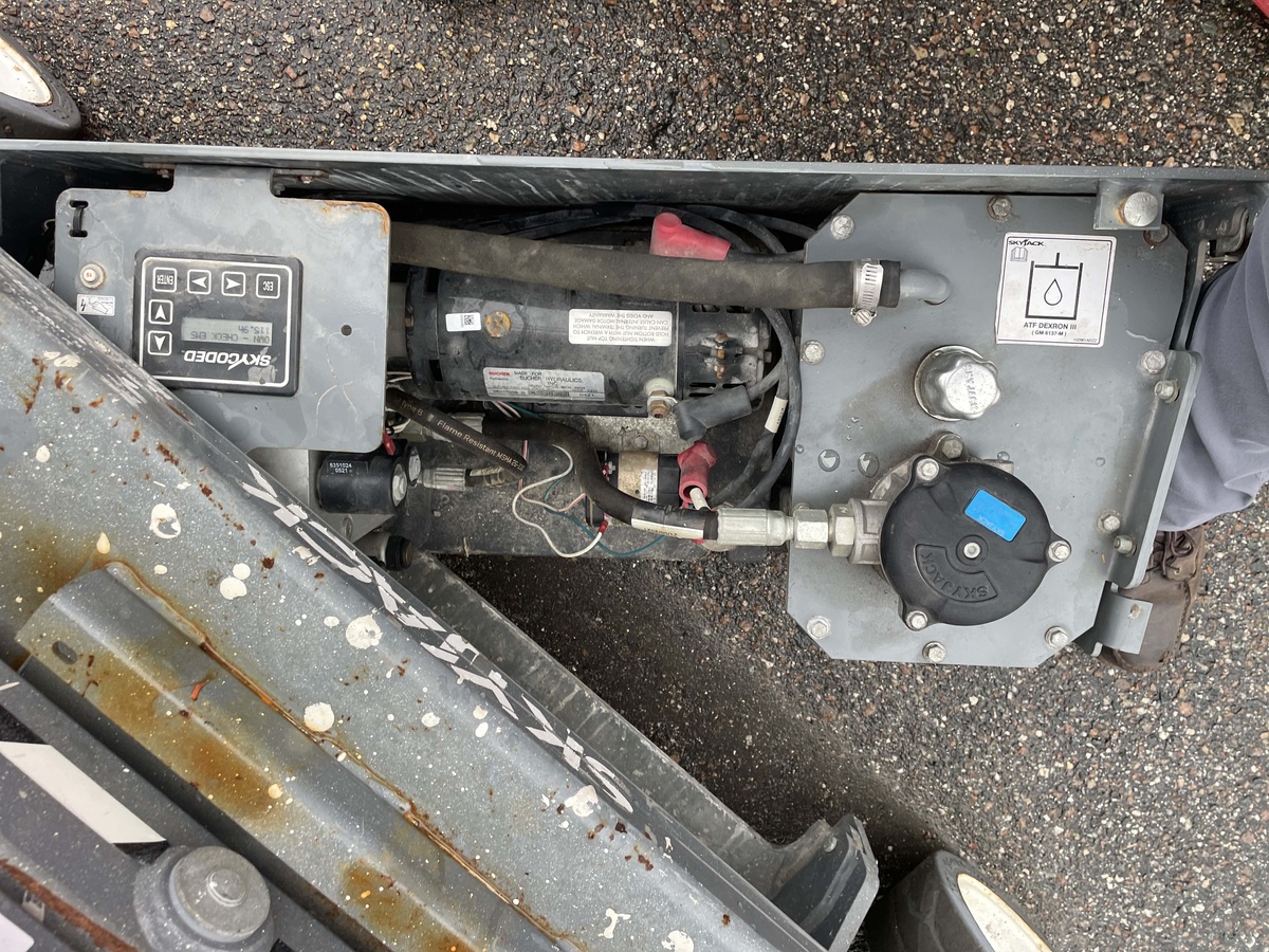 2021 Skyjack SJ3219-8