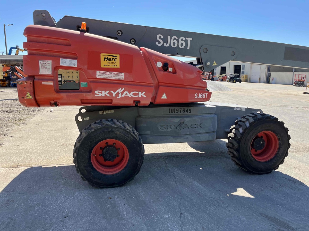 2016 Skyjack SJ66 T