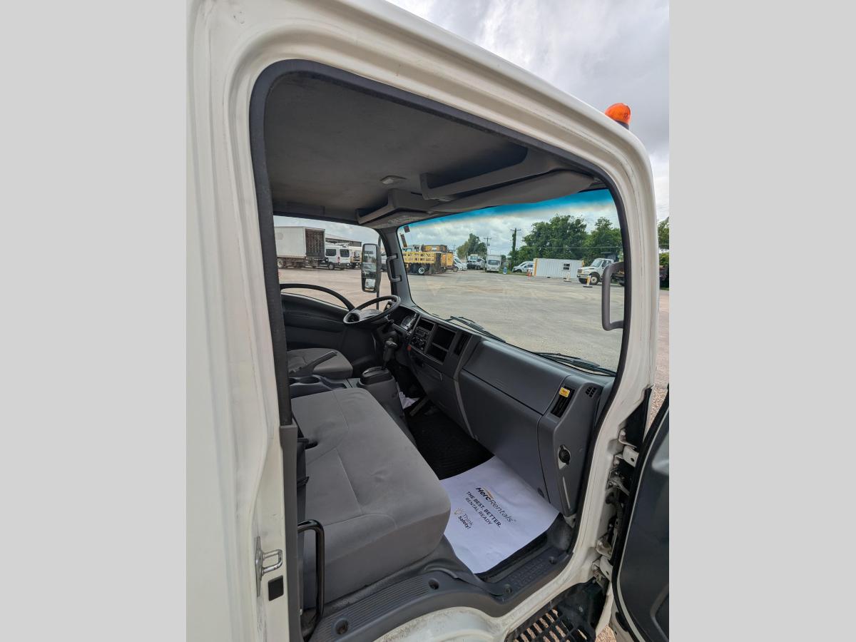 2019 Isuzu NPR-14