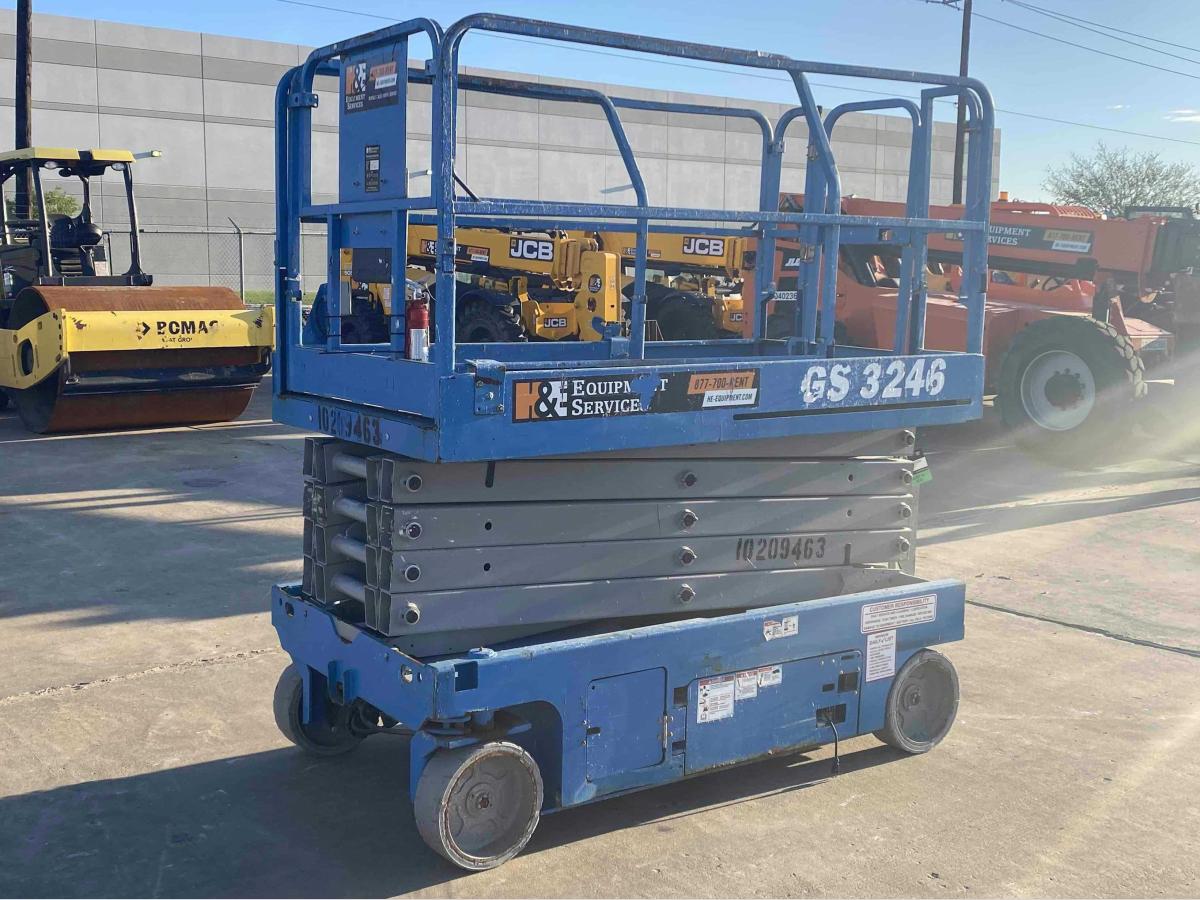 2017 Genie GS-3246-1