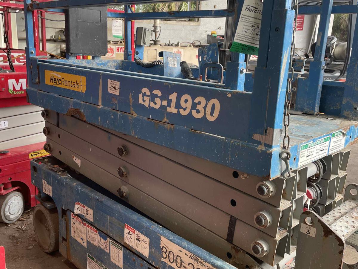 2018 Genie GS-1930