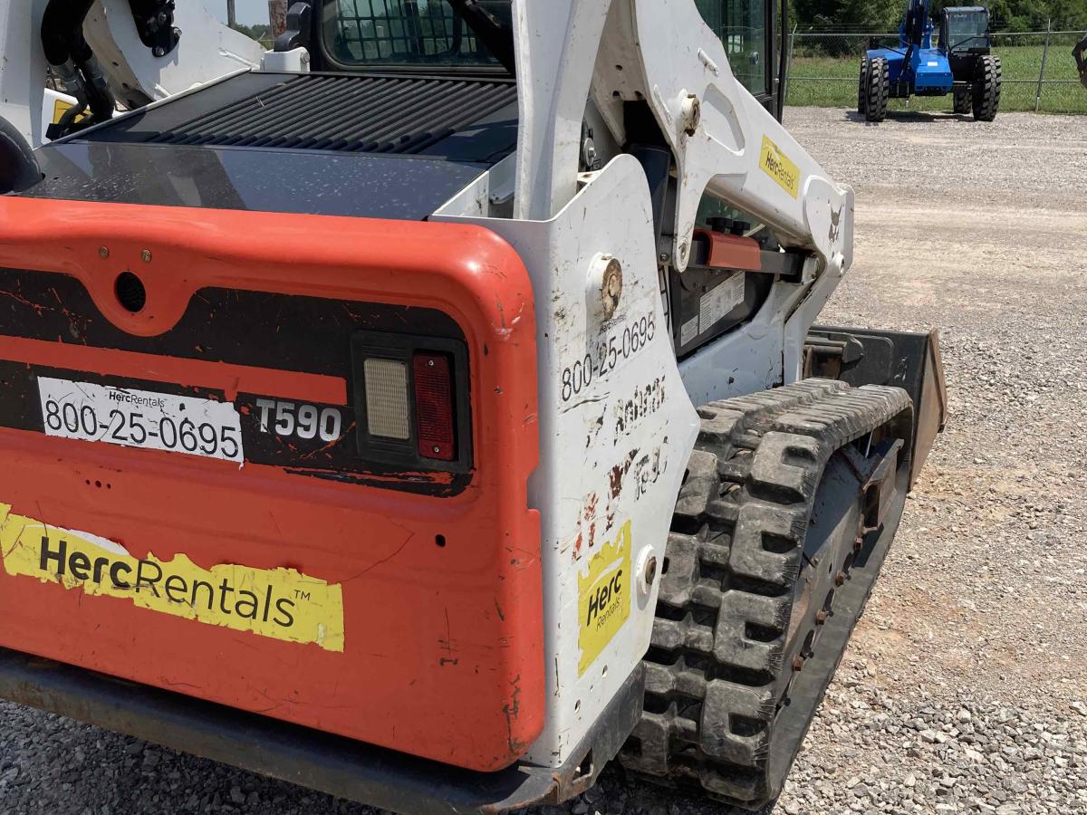 2019 Bobcat T590