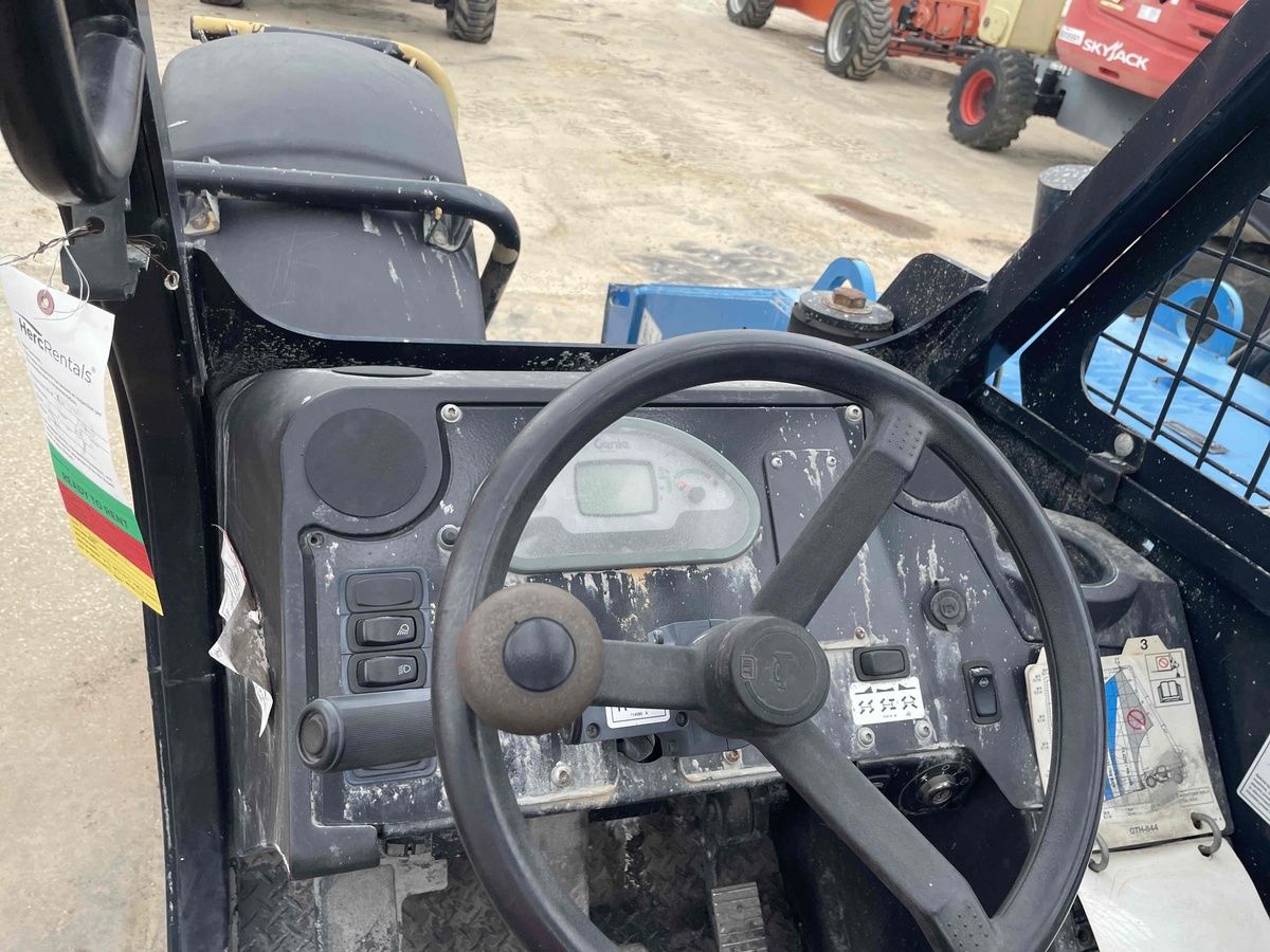 2019 Genie GTH 844-8