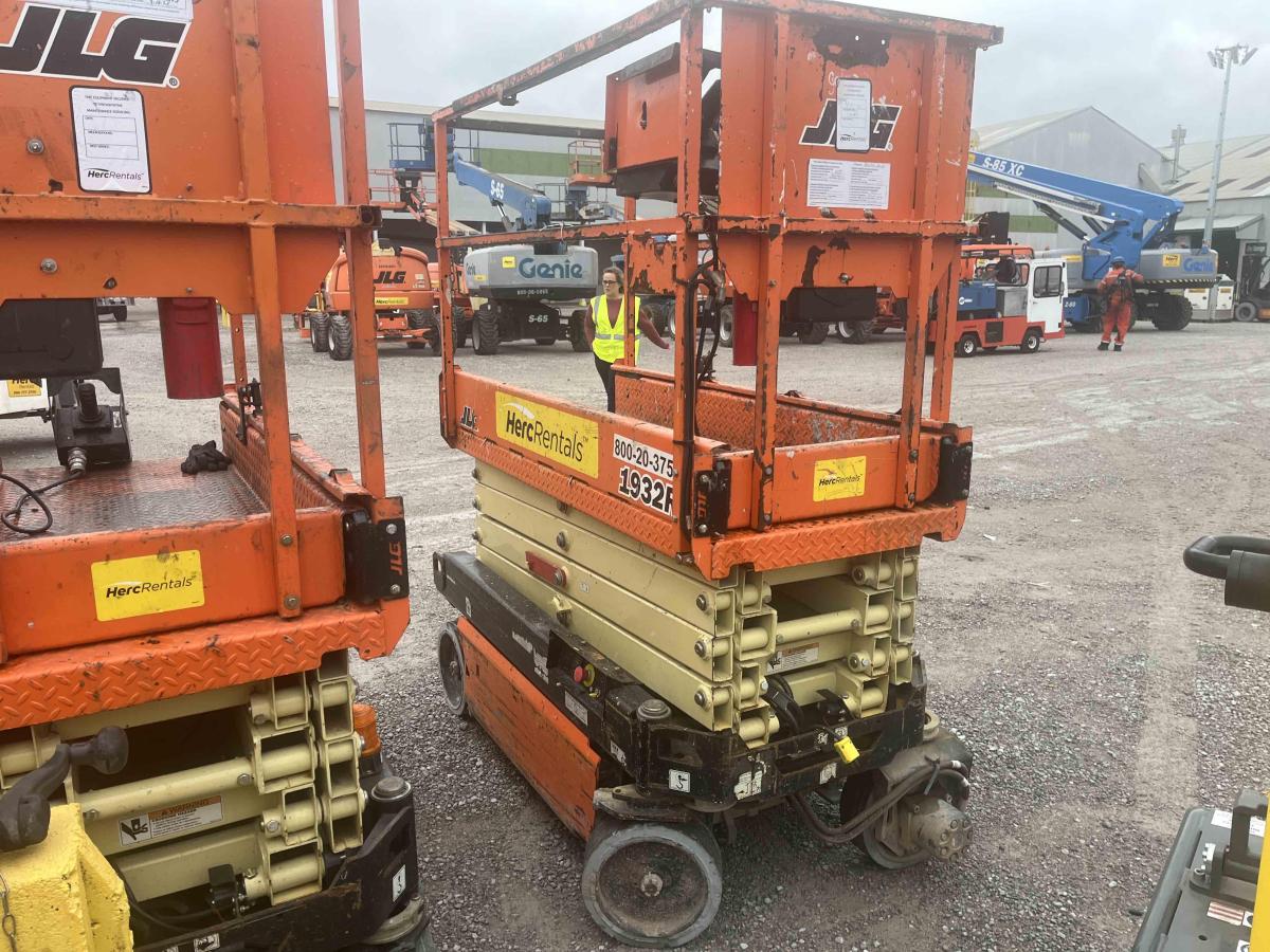 2018 JLG 1932R
