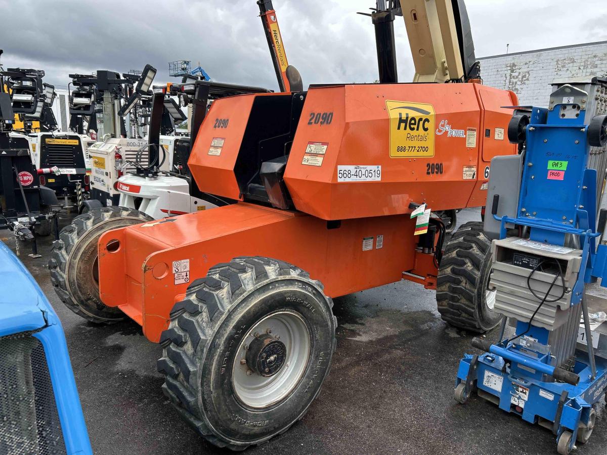 2012 JLG 660SJ