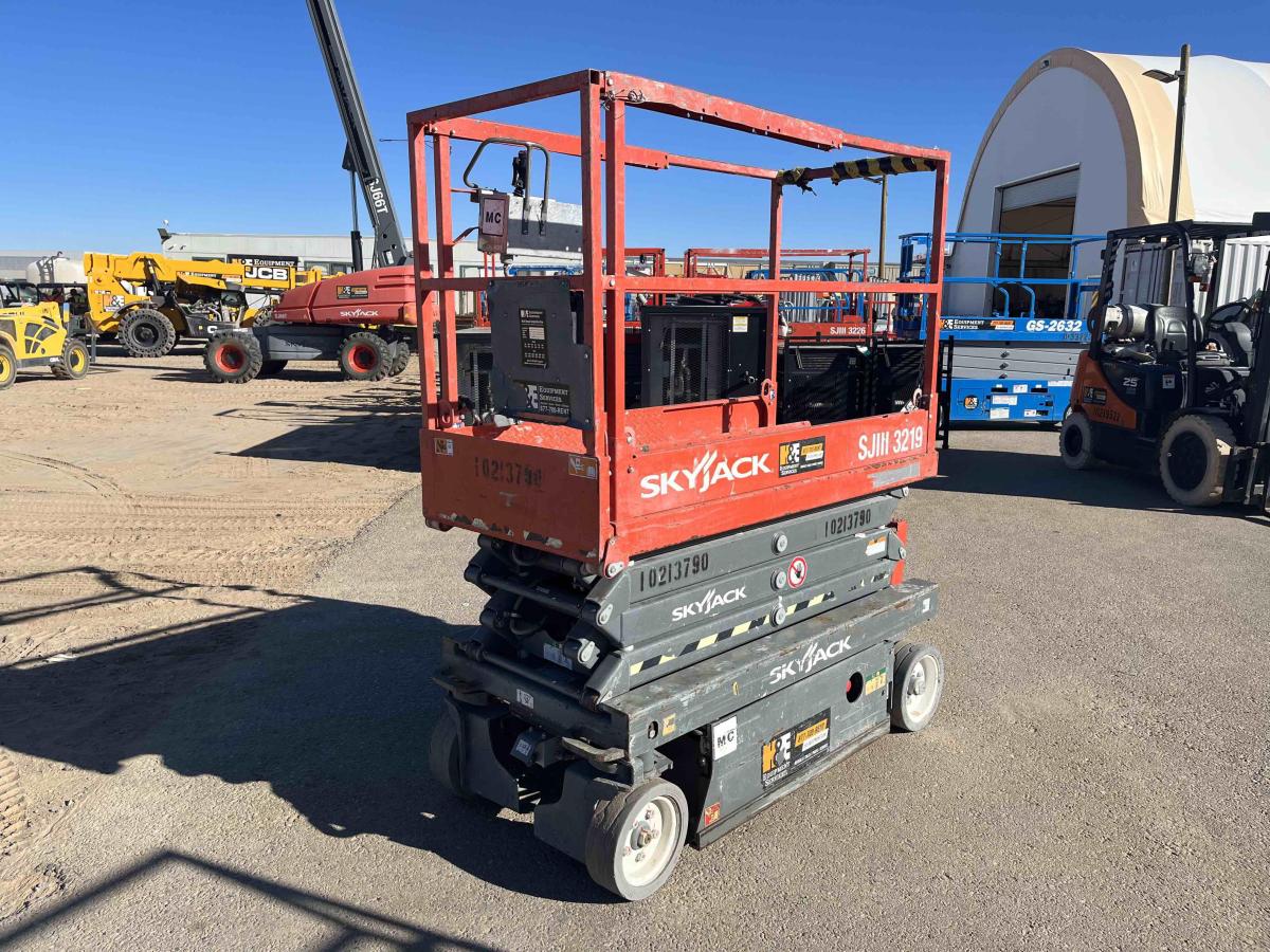 2017 Skyjack SJ3219