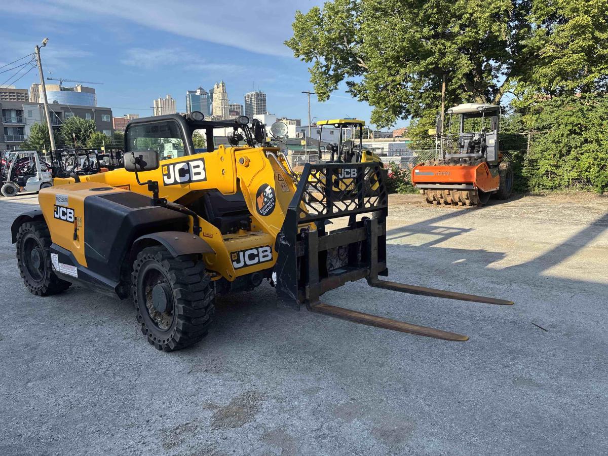 2021 JCB 505-20 TC