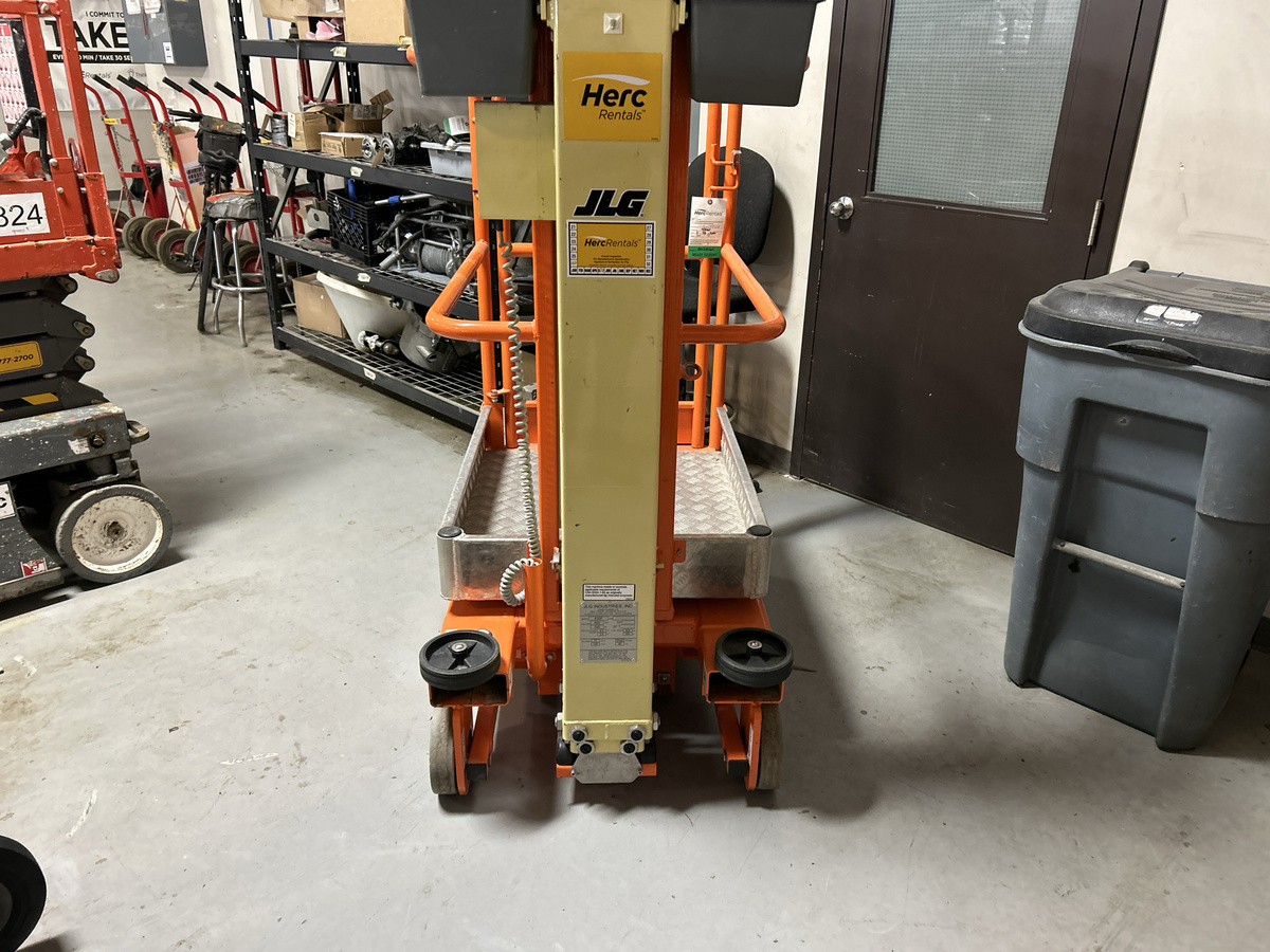 2020 JLG 830P-4