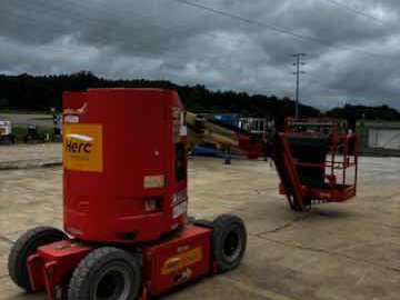 2018 JLG E300AJP-8