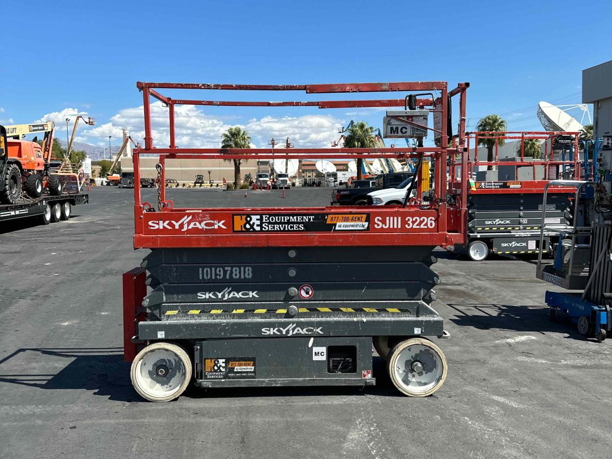 2016 Skyjack SJ3226