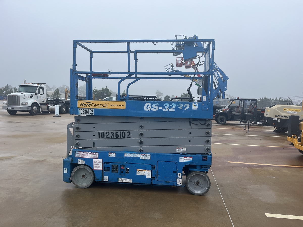 2018 Genie GS-3232-7