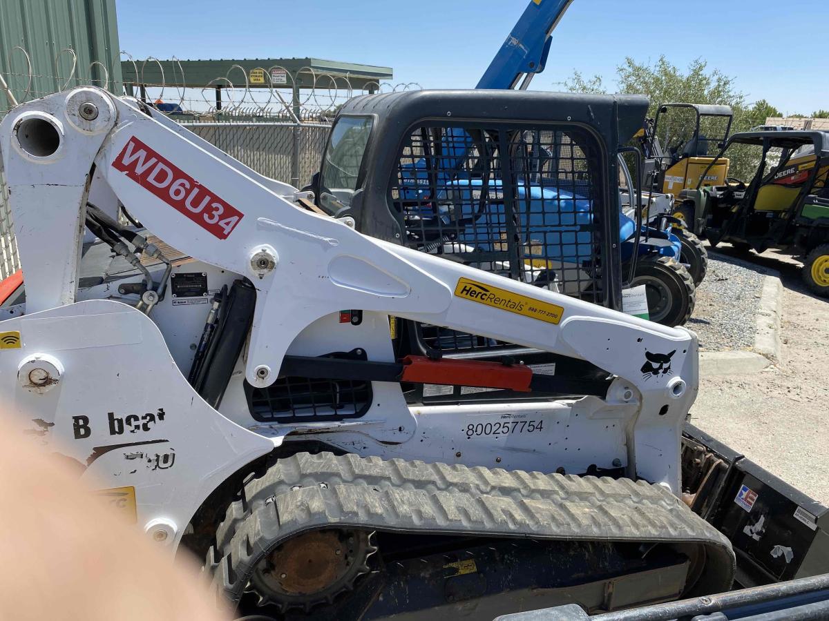 2019 Bobcat T740