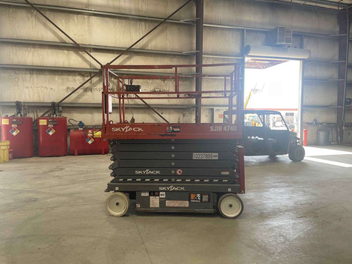 2018 Skyjack SJ4740