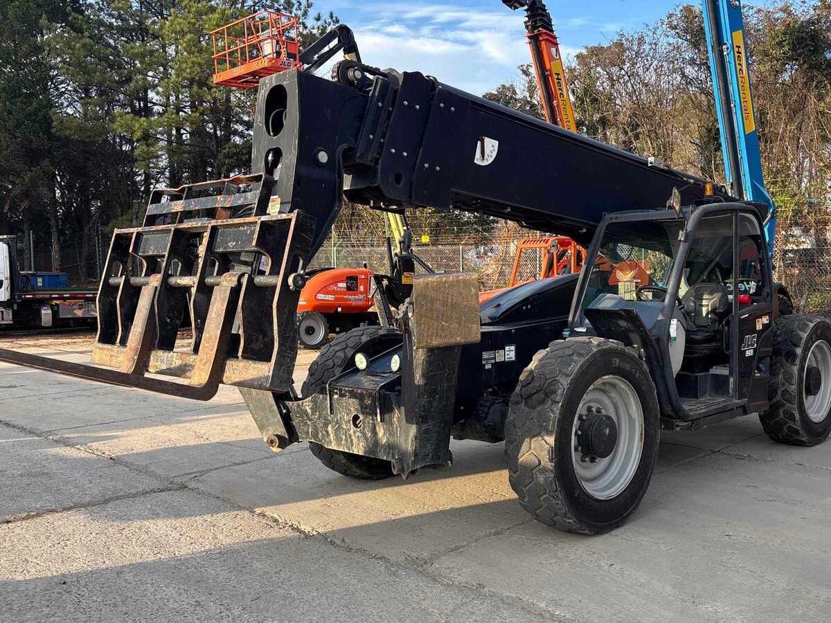 2018 JLG 1255-1