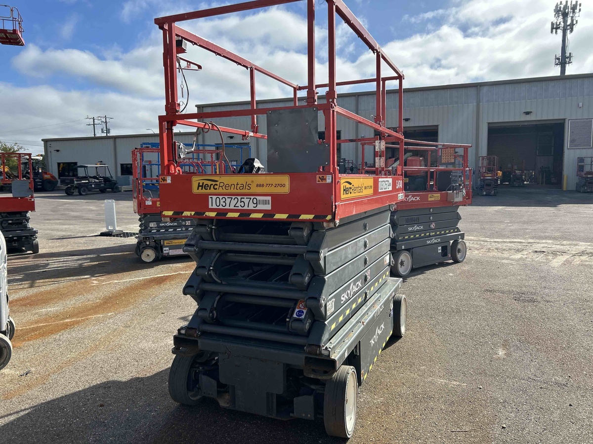 2022 Skyjack SJ4740-4