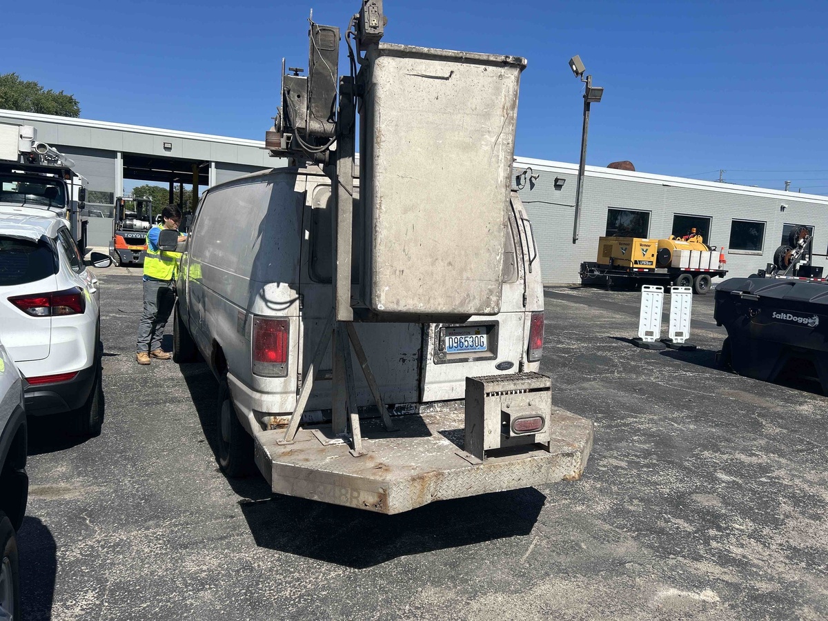 2006 Ford E350 Superduty-7
