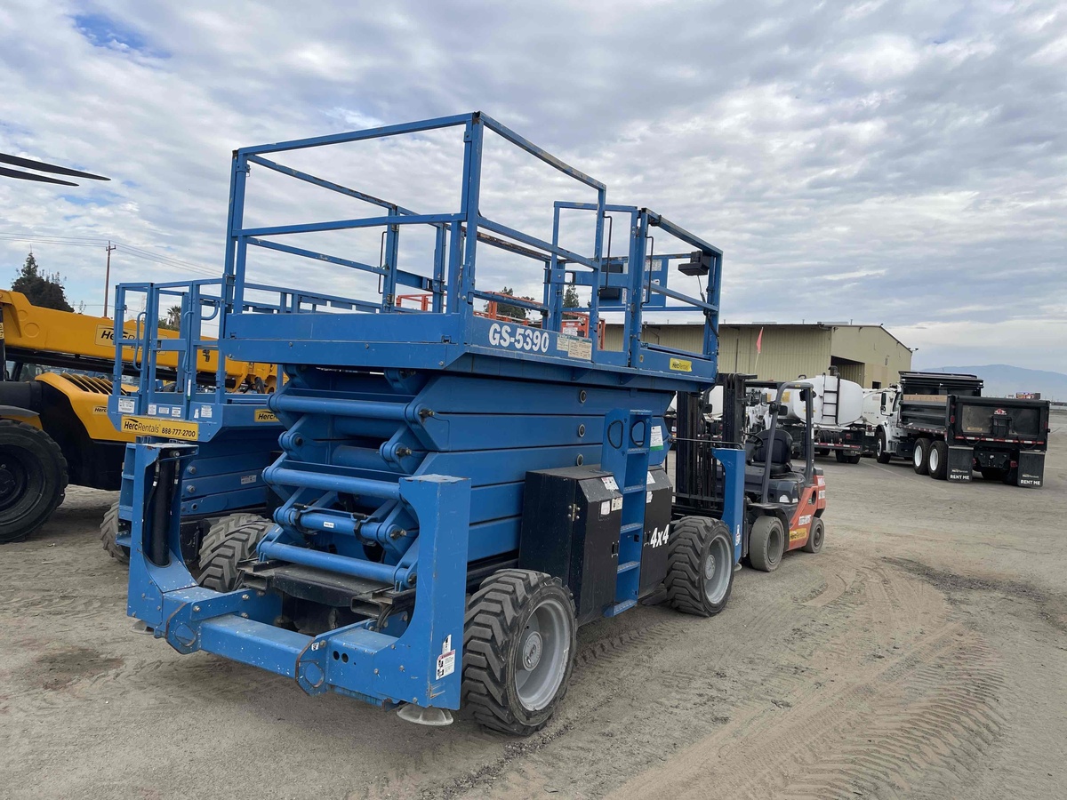 2015 Genie GS-5390 RT-4
