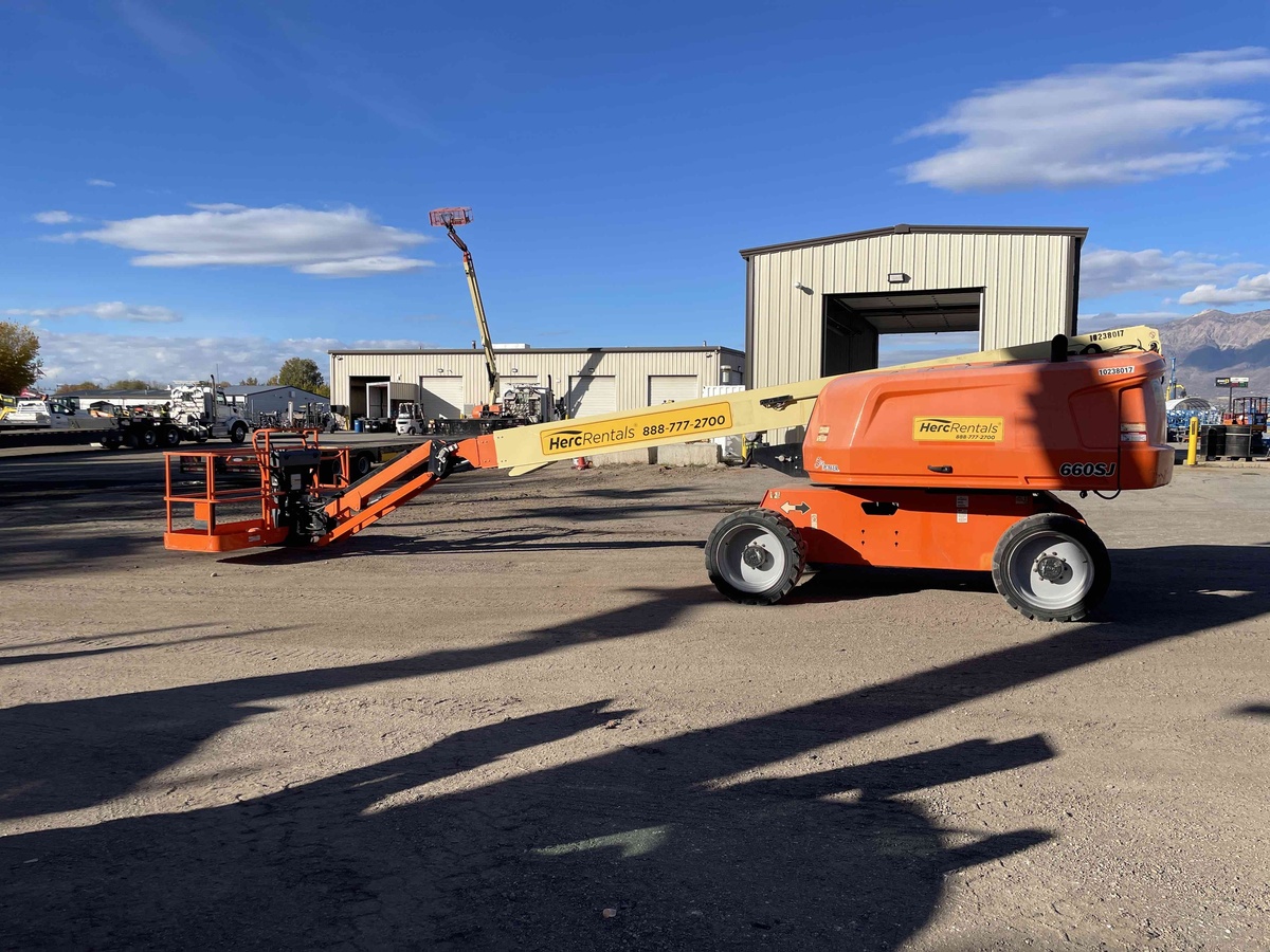 2018 JLG 660SJ-2