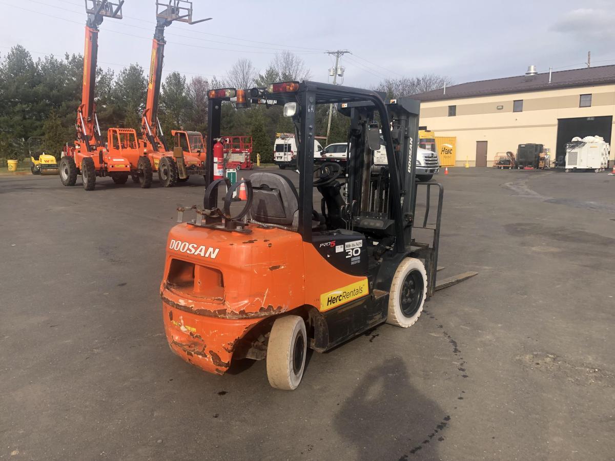 2017 Doosan G30E-5