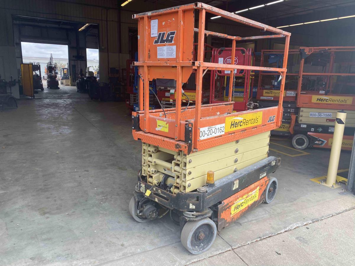 2018 JLG 1932R