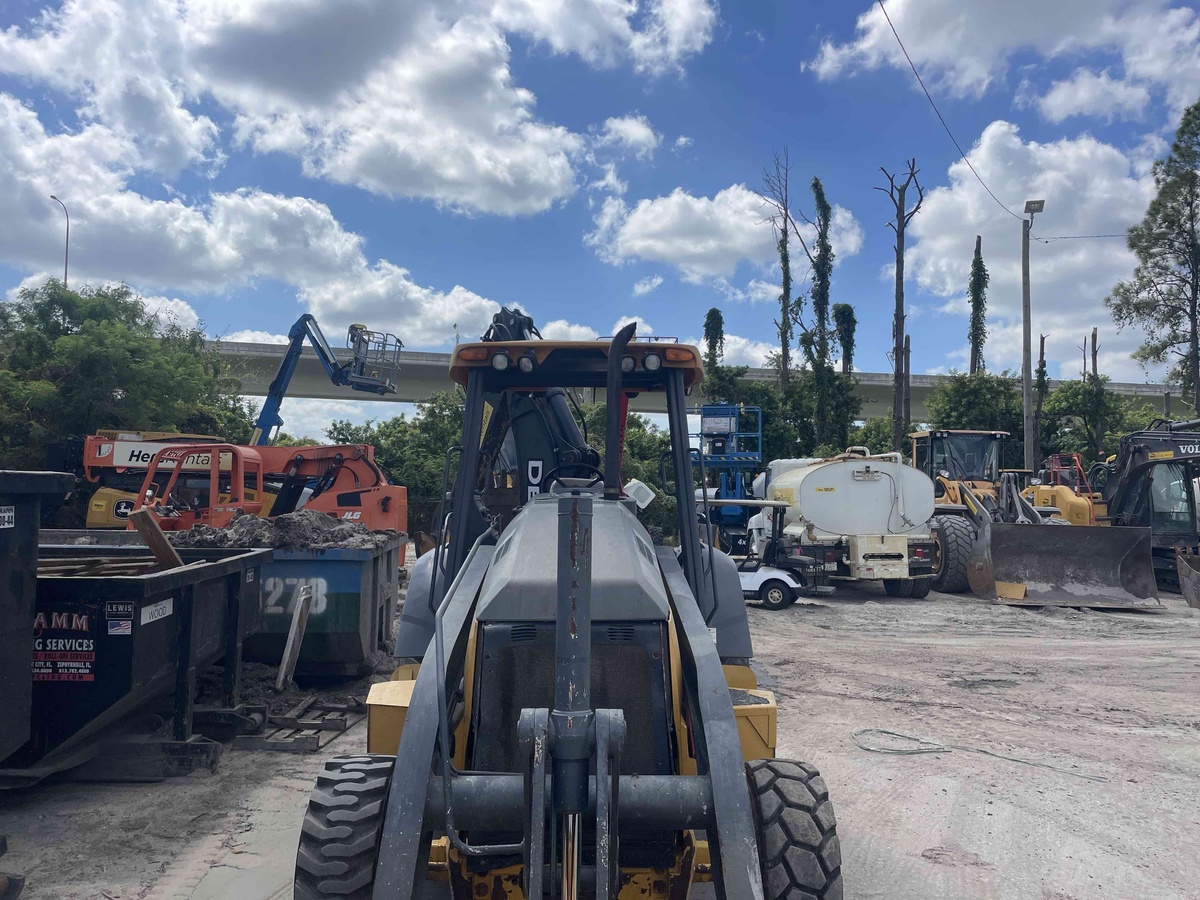 2019 John Deere 310L EP-5