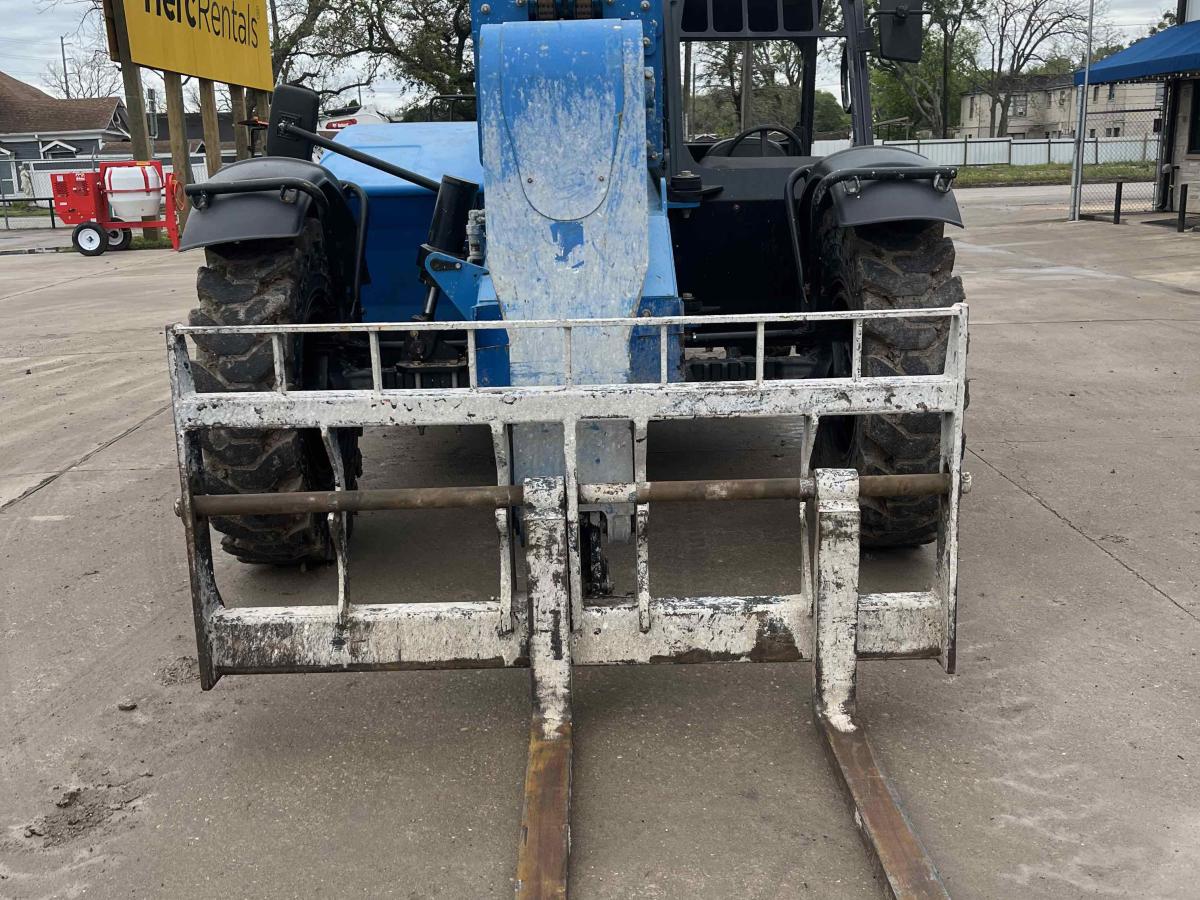 2018 Genie GTH 844
