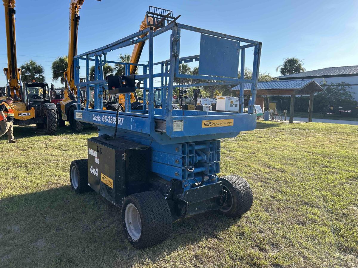 2017 Genie GS-3369 RT-3
