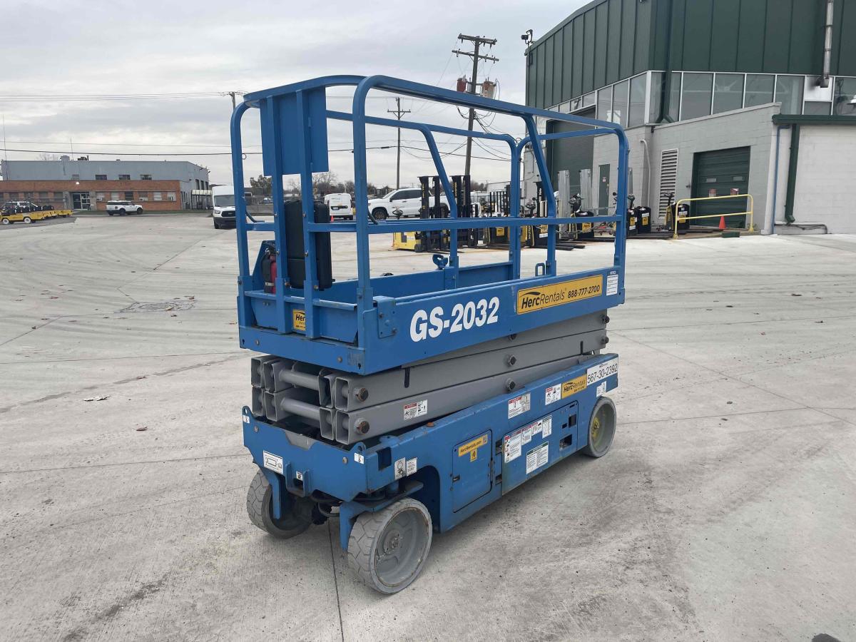 2019 Genie GS-2032