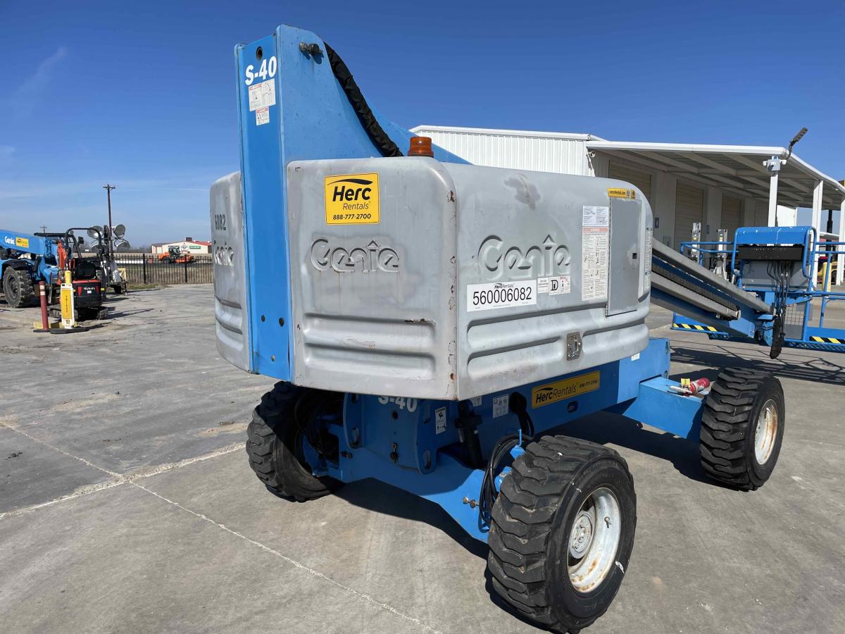 2014 Genie S-40