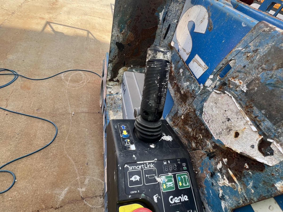 2019 Genie GS-3232-2