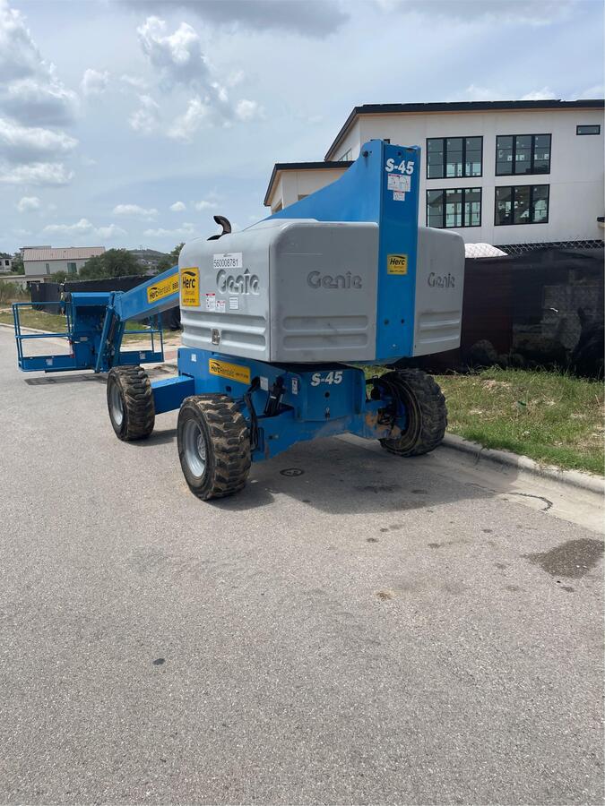 2017 Genie S-45