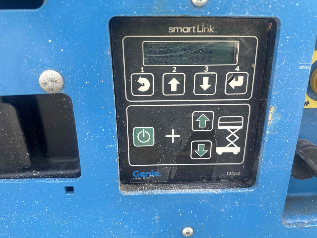 2017 Genie GS-2632-5