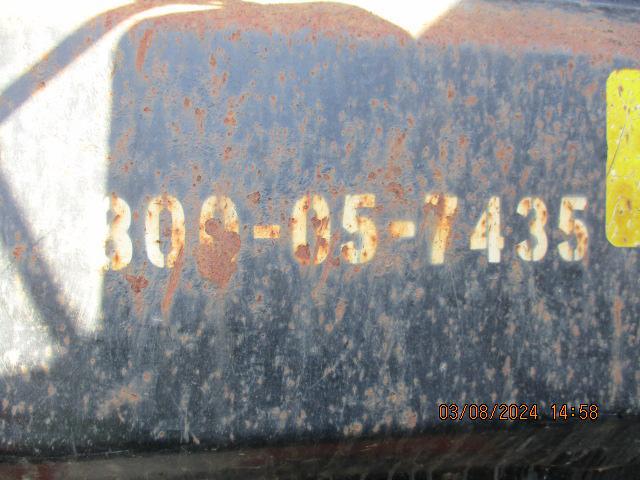 2016 Freightliner M2106