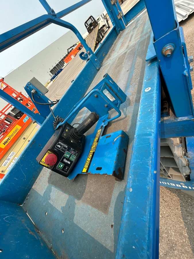 2018 Genie GS-3232-6