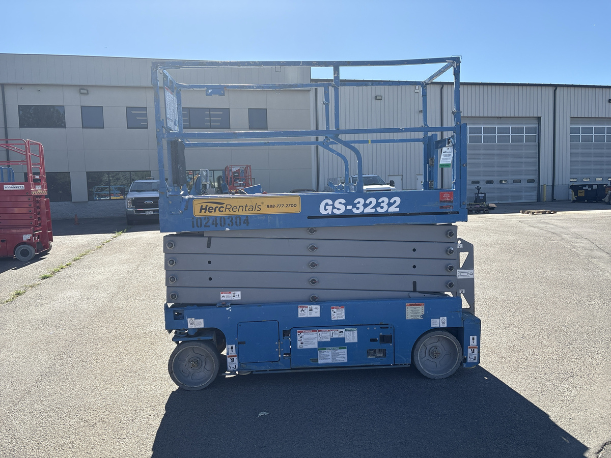 2018 Genie GS-3232-4
