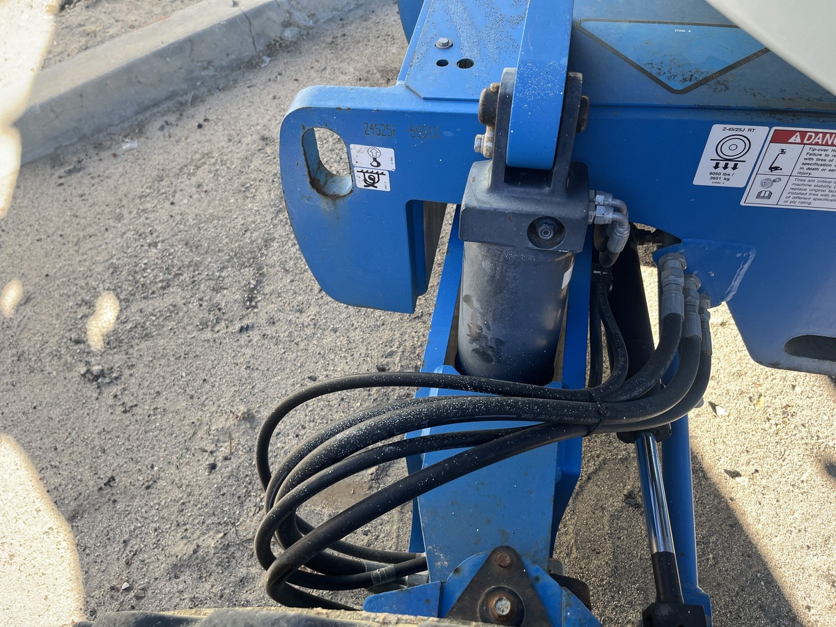 2018 Genie Z-45/25J RT-9