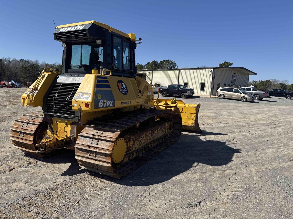 2020 Komatsu D61PX-24