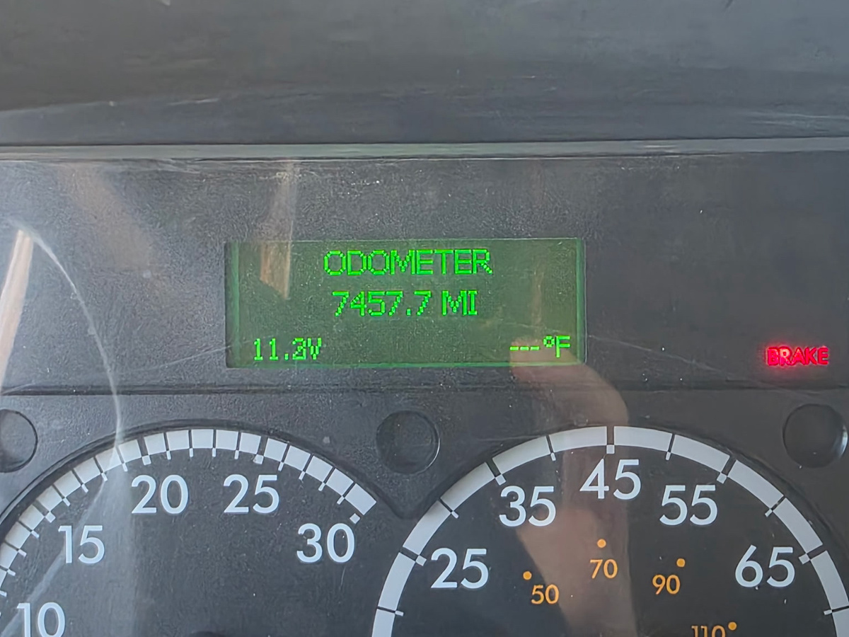 2021 Freightliner M2106-6