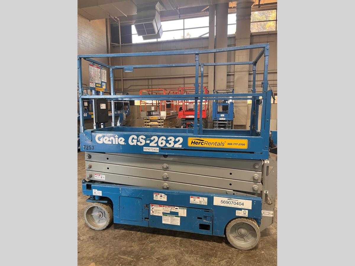2013 Genie GS-2632