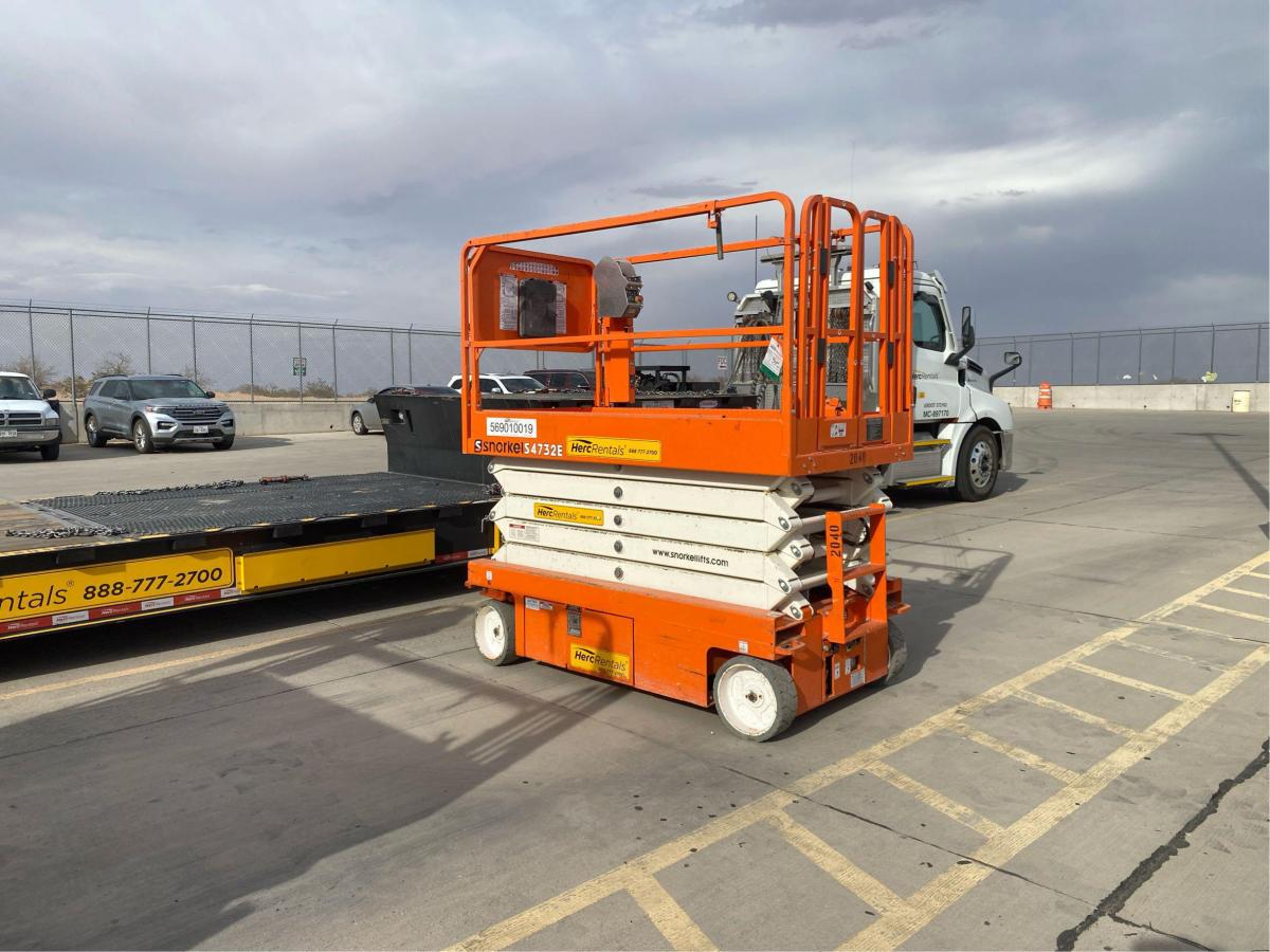 2022 Snorkel S4732E