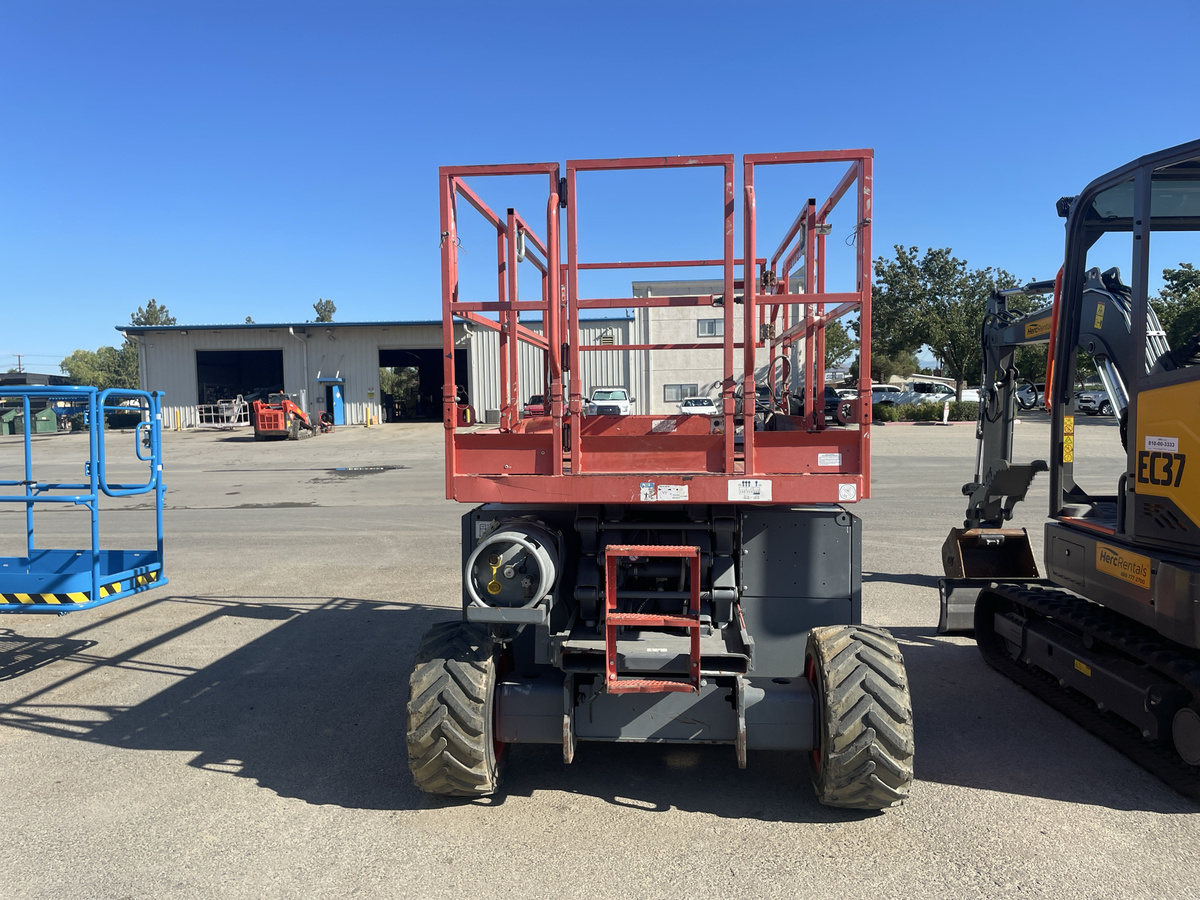 2018 Skyjack SJ-6826RT-3