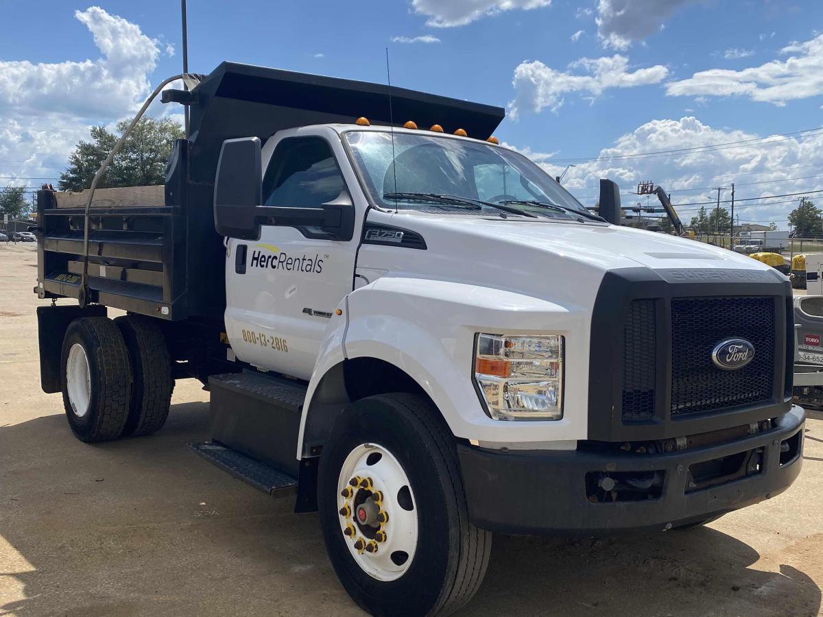 2017 Ford F750