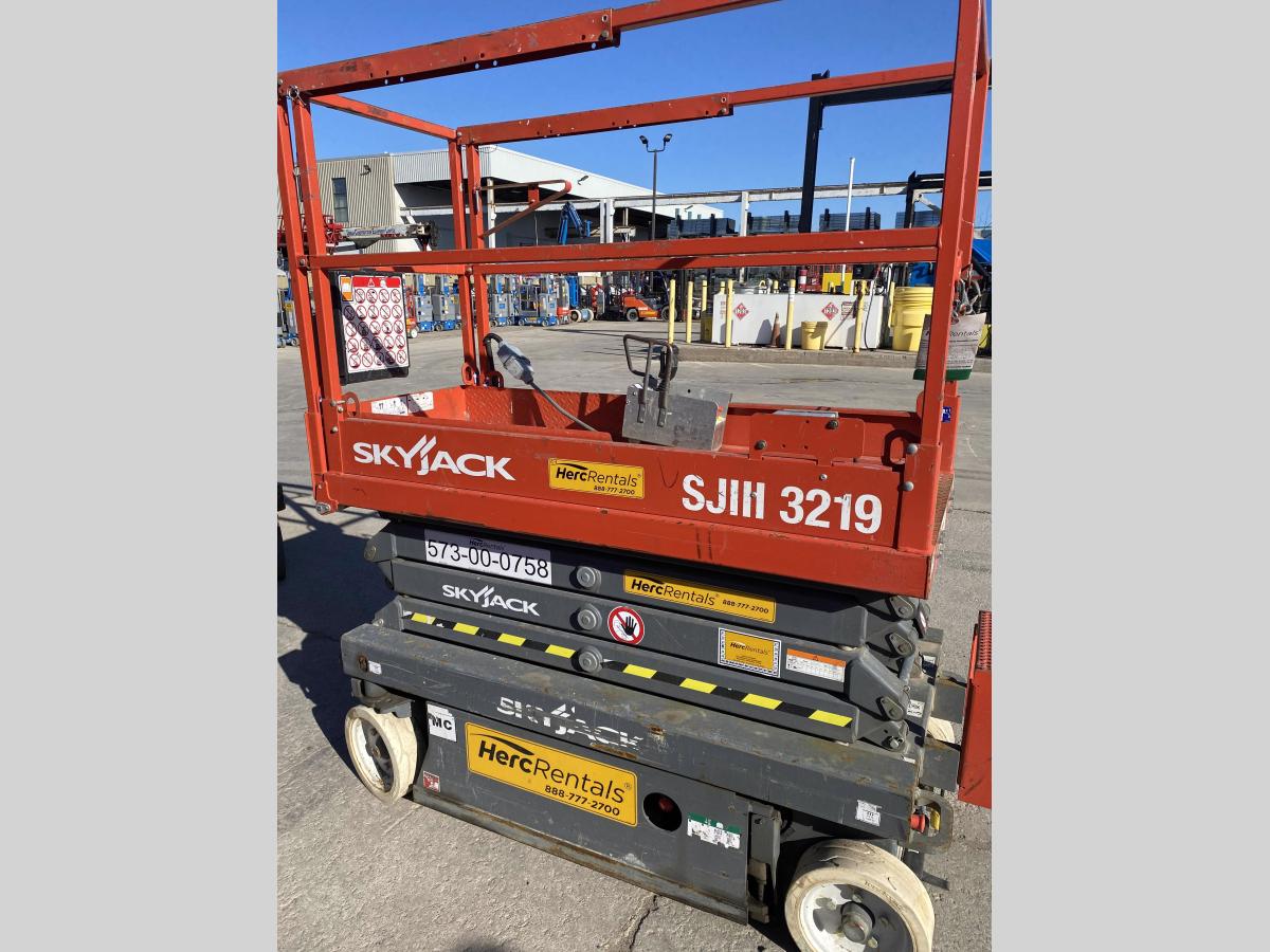 2017 Skyjack SJ3219