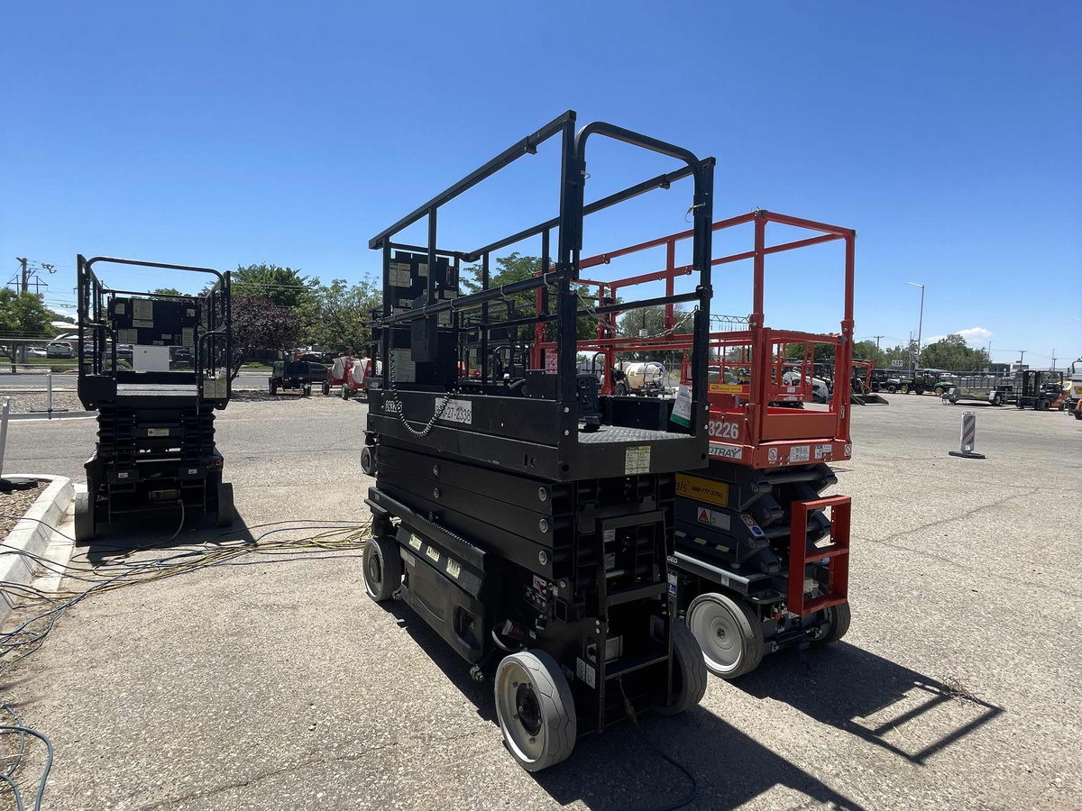 2019 JLG 2632ES-4