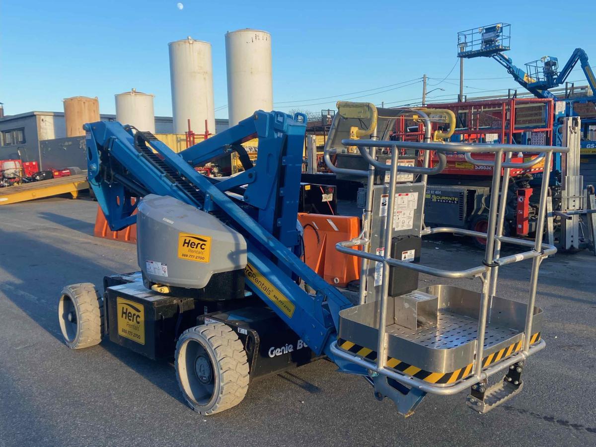 2018 Genie Z-33/18